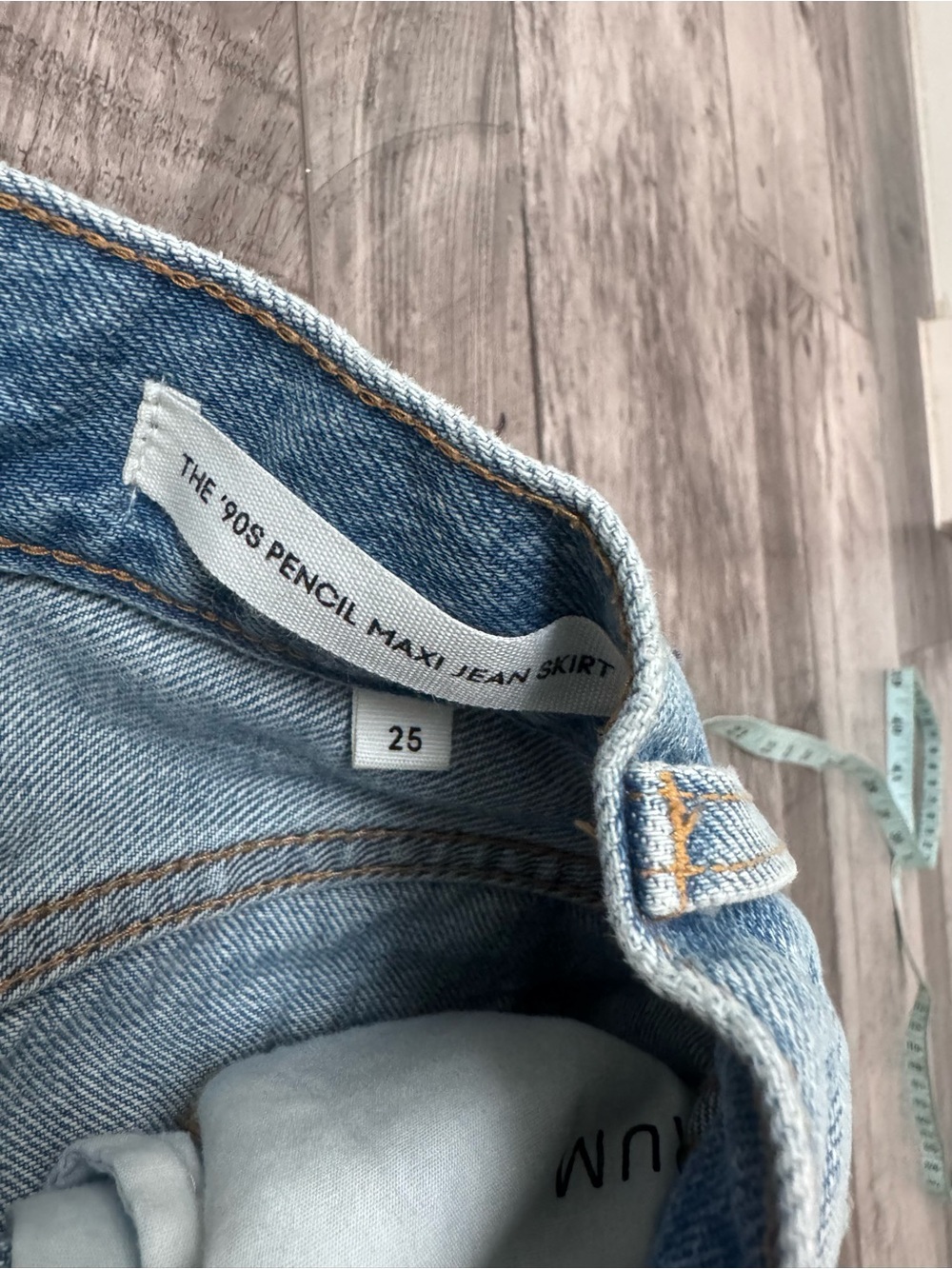 Denim Forum Aritzia The 90s Vintage Mid-Rise Pencil Maxi Jean Skirt 26 Slit - Picture 7 of 11